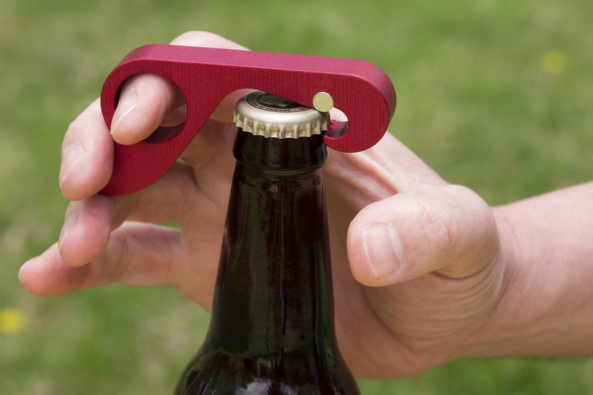Grab Opener: The One-Handed Bottle Opener » Gadget Flow